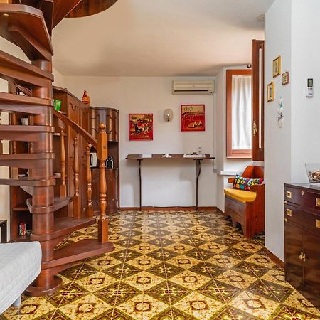 タオルミーナCasa Florioアパートメント エクステリア 写真
